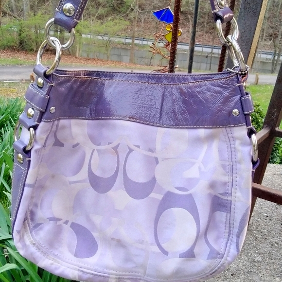 Lavender Coach Shoulder Bsg - Picture 5 of 5